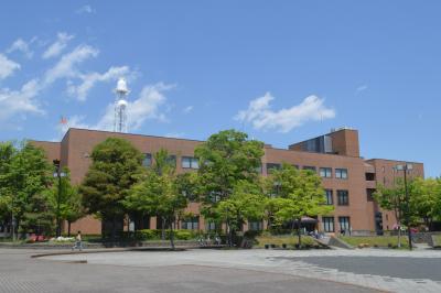 県立長野図書館遠景