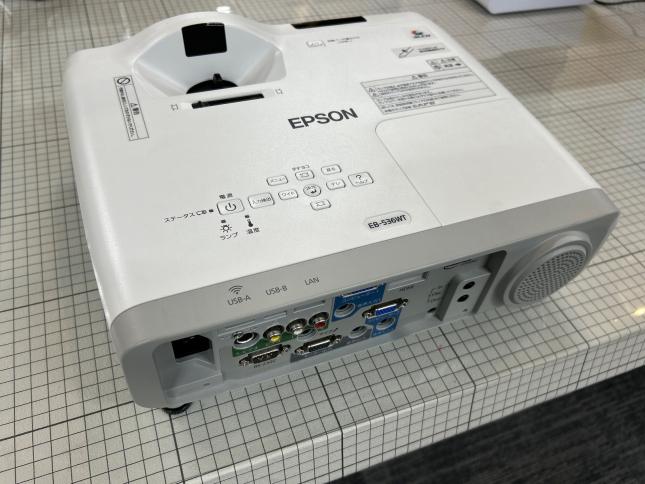 プロジェクター